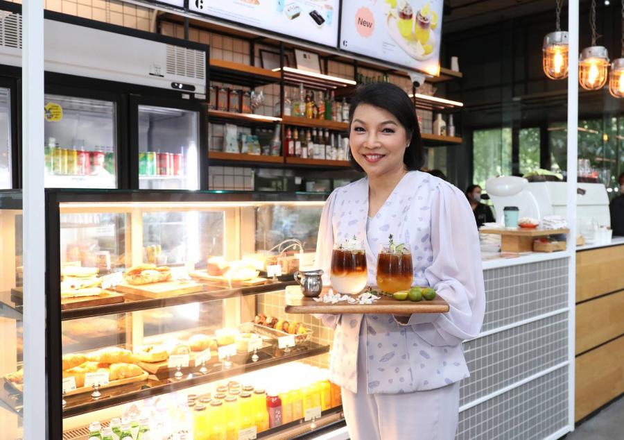 “เดอะ คอฟฟี่ คลับ” เปิดตัว กาแฟส้มจี๊ด-กาแฟมะพร้าว สูตรเฉพาะ เริ่มแล้วทุกสาขา “เดอะ คอฟฟี่ คลับ” เปิดตัว กาแฟส้มจี๊ด-กาแฟมะพร้าว สูตรเฉพาะ เริ่มแล้วทุกสาขา