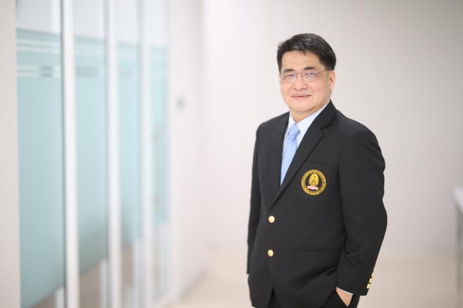 แพทย์เตือนเร่งสร้างภูมิด้วยวัคซีนไข้หวัดใหญ่ หนึ่งในเกราะป้องกันโรคปอดอักเสบ ลดอาการป่วยรุนแรงและการเสียชีวิต   