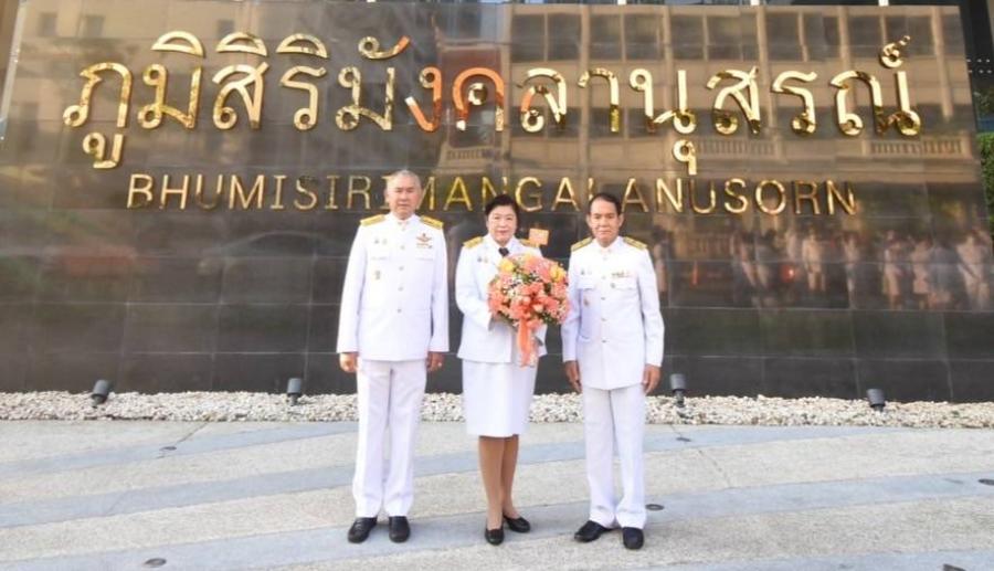 ดร.วิภารัตน์ ดีอ่อง ผู้อำนวยการสำนักงานการวิจัยแห่งชาติ นำคณะผู้บริหาร และข้าราชการของสำนักงานการวิจัยแห่งชาติ (วช.) กระทรวงการอุดมศึกษา วิทยาศาสตร์ วิจัยและนวัตกรรม ดร.วิภารัตน์ ดีอ่อง ผู้อำนวยการสำนักงานการวิจัยแห่งชาติ นำคณะผู้บริหาร และข้าราชการของสำนักงานการวิจัยแห่งชาติ (วช.) กระทรวงการอุดมศึกษา วิทยาศาสตร์ วิจัยและนวัตกรรม