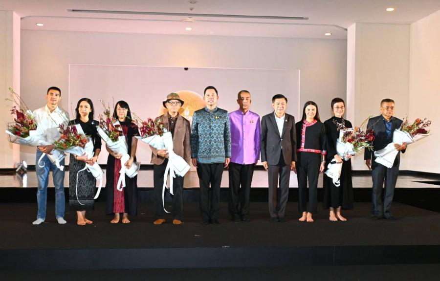 วธ.ขอเชิญชมนิทรรศการ “CHALOOD” ค้นหา ความจริง – ความงาม – ความรัก  ผ่านมรดศิลป์ของ ศ.ชลูด นิ่มเสมอ ศิลปินแห่งชาติ สาขาทัศนศิลป์ (ประติมากรรม) กว่า 500 ชิ้น ณ หอธรรมพระบารมี จังหวัดฉะเชิงเทรา ระหว่าง 24 ธันวาคม 65 – 4 มิถุนายน 66