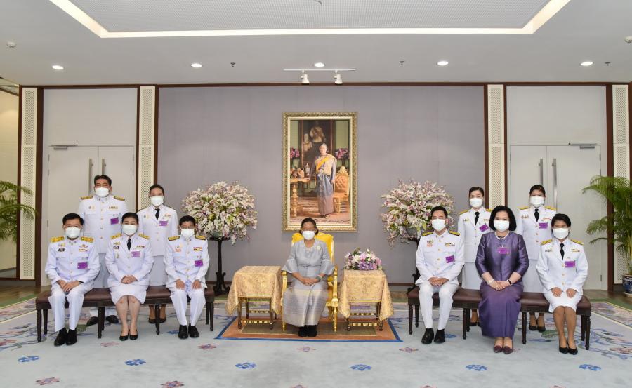 สมเด็จพระกนิษฐาธิราชเจ้า กรมสมเด็จพระเทพรัตนราชสุดา ฯ สยามบรมราชกุมารี พระราชทานโล่และเครื่องหมายเชิดชูเกียรติ ๑๒ ศิลปินแห่งชาติ พุทธศักราช ๒๕๖๔ สมเด็จพระกนิษฐาธิราชเจ้า กรมสมเด็จพระเทพรัตนราชสุดา ฯ สยามบรมราชกุมารี พระราชทานโล่และเครื่องหมายเชิดชูเกียรติ ๑๒ ศิลปินแห่งชาติ พุทธศักราช ๒๕๖๔