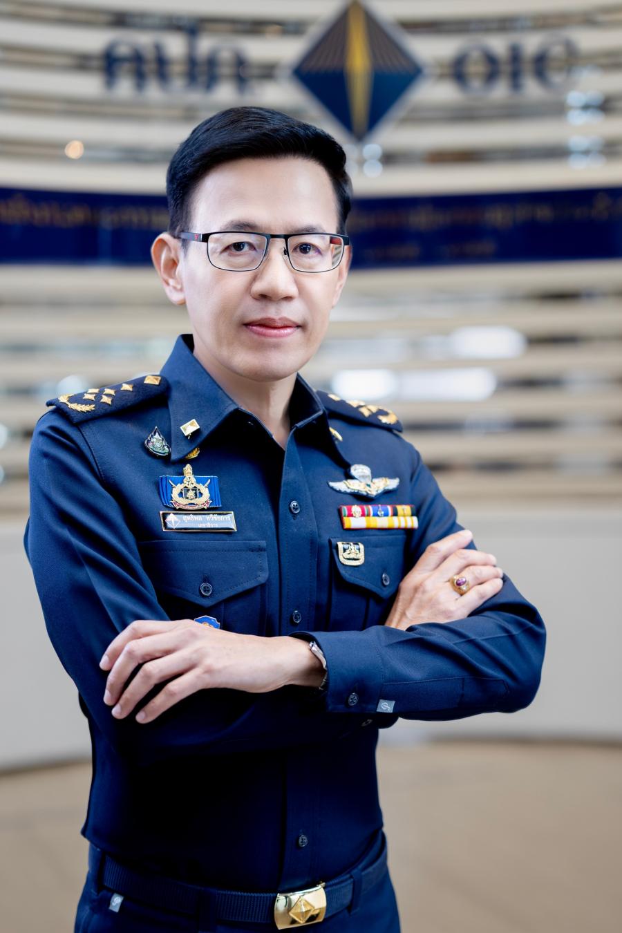คปภ. ลงพื้นที่ช่วยเหลือด้านประกันภัยทันทีกรณีรถตู้โดยสารไม่ประจำทางเสียหลัก เฉี่ยวชนการ์ดเลนตกร่องกลางถนนเกิดประกายไฟลุกไหม้ที่โคราช