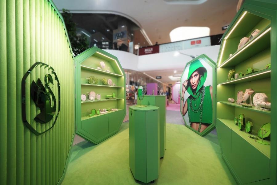 SWAROVSKI เปิดตัวร้าน POP-UP STORE กับสินค้าสุดเอ็กซ์คลูซีฟ ณ ศูนย์การค้าเซ็นทรัล เอ็มบาสซี กรุงเทพฯ SWAROVSKI เปิดตัวร้าน POP-UP STORE กับสินค้าสุดเอ็กซ์คลูซีฟ ณ ศูนย์การค้าเซ็นทรัล เอ็มบาสซี กรุงเทพฯ