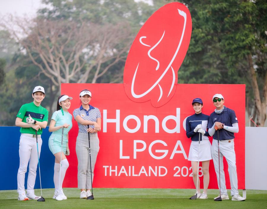 ดาราสุดฮอต “เต๋า-มายด์” นำทัพคนดังร่วมก๊วน ดาราสุดฮอต “เต๋า-มายด์” นำทัพคนดังร่วมก๊วน