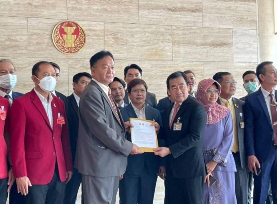 ค.ร.อ.ท.หวังรัฐบาลใหม่จัดรมต.ศธ.ที่กล้าตัดสินใจหนุนอาชีวศึกษาอย่างแท้จริง ค.ร.อ.ท.หวังรัฐบาลใหม่จัดรมต.ศธ.ที่กล้าตัดสินใจหนุนอาชีวศึกษาอย่างแท้จริง