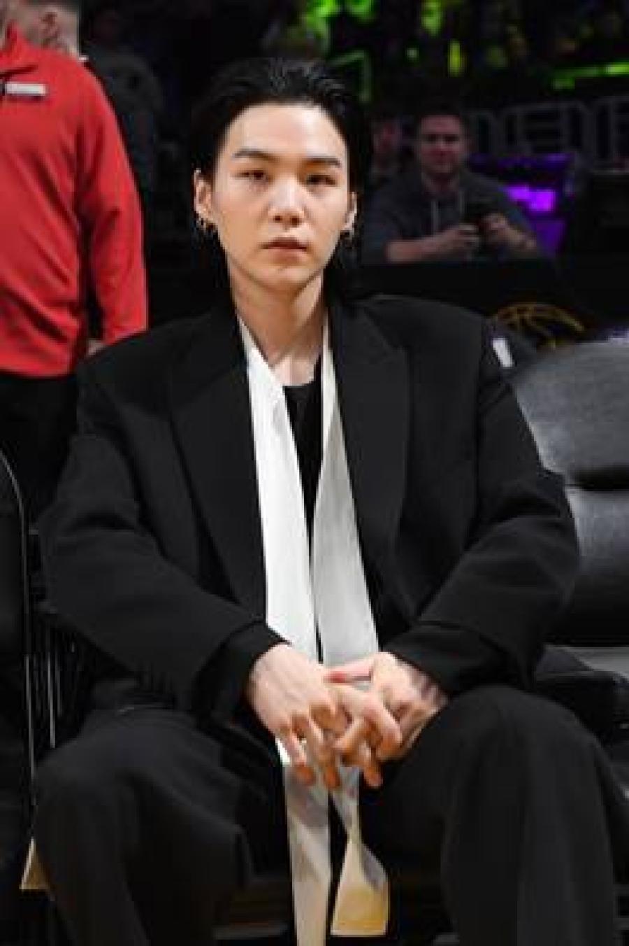 ‘ชูก้า BTS’ ขึ้นแท่น Brand Ambassador คนใหม่ ของ NBA แร็ปเปอร์ นักแต่งเพลง และโปรดิวเซอร์เพลงชาวเกาหลีใต้ชื่อดังอย่าง ‘ชูก้า’ พร้อมดึงดูดแฟน NBA ทั่วโลก ‘ชูก้า BTS’ ขึ้นแท่น Brand Ambassador คนใหม่ ของ NBA แร็ปเปอร์ นักแต่งเพลง และโปรดิวเซอร์เพลงชาวเกาหลีใต้ชื่อดังอย่าง ‘ชูก้า’ พร้อมดึงดูดแฟน NBA ทั่วโลก