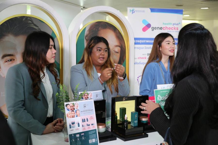 CMMU เปิดข้อมูลการตลาดชุดใหม่เล่นใหญ่มัดใจชาวโลก หนุนแบรนด์เปลี่ยนชีวิตใหม่ให้ CMMU เปิดข้อมูลการตลาดชุดใหม่เล่นใหญ่มัดใจชาวโลก หนุนแบรนด์เปลี่ยนชีวิตใหม่ให้