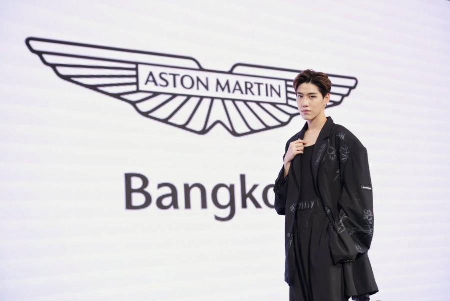 กระทบไหล่ศิลปินสุดฮอต ‘พีพี-กฤษฏ์’ กับความประทับใจในรถคันโปรด  แอสตัน มาร์ติน ‘แวนเทจ’ 