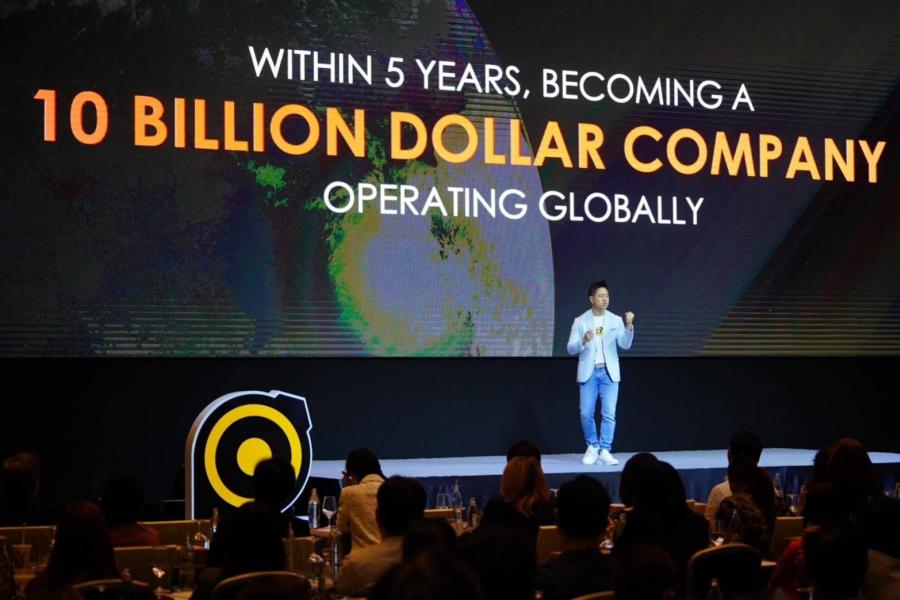 BUZZEBEES ประกาศแผนธุรกิจใหม่ สร้าง Ecosystem CRM & Digital Engagement ใหญ่ที่สุดใน Southeast Asia หลังเติบโตต่อเนื่อง 11 ปี เดินหน้าบุกต่างประเทศเต็มรูปแบบ ปักหมุด! ปี 2024 เข้า IPO ตลาดหลักทรัพย์