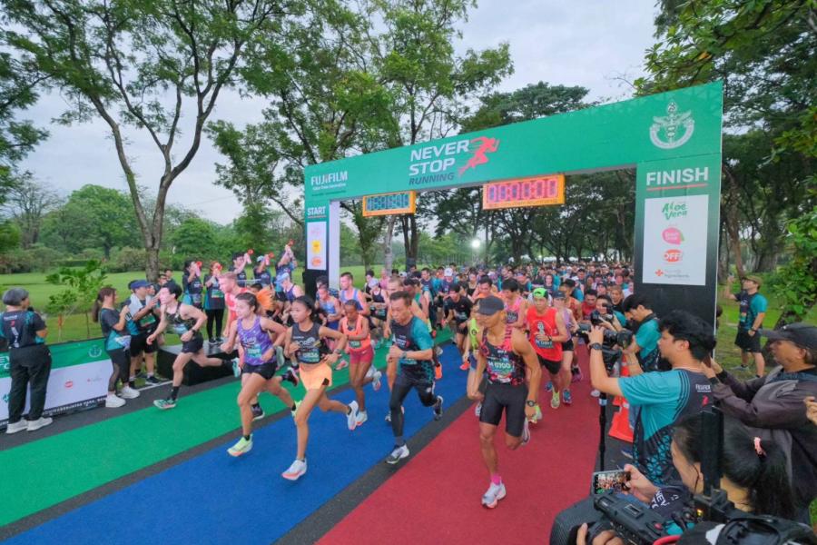 สวนรถไฟคึกคัก! “ฟูจิฟิล์ม” จัดมินิมาราธอนการกุศล  “NEVER STOP Running 2023” ส่งมอบรายได้โดยไม่หักค่าใช้จ่าย 587,800 บาท  ให้แก่มูลนิธิ พอ.สว. เดินหน้าสนับสนุนแพทย์-ช่วยเหลือผู้ป่วยในถิ่นทุรกันดาร