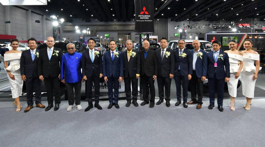 มิตซูบิชิ มอเตอร์ส ประเทศไทย จัดแสดงรถต้นแบบ “ออล-นิว ไทรทัน” พร้อมแคมเปญสุดพิเศษ ให้คนไทยเป็นเจ้าของรถกระบะ “ออล-นิว ไทรทัน” ก่อนใคร  ที่งาน ‘ฟาสต์ ออโต โชว์ ไทยแลนด์ แอนด์ อีวี เอ็กซ์โป 2023’