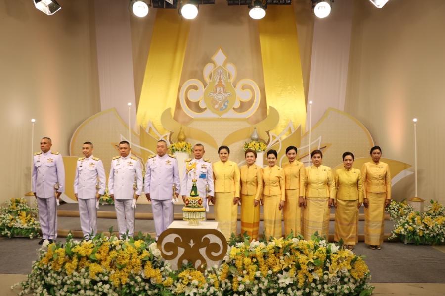 ผบช.ภ.7 - ประธานชมรมแม่บ้าน ภ.7  ร่วมบันทึกเทปถวายพระพรชัยมงคล พระบาทสมเด็จพระปรเมนทรรามาธิบดีศรีสินทรมหาวชิราลงกรณ พระวชิรเกล้าเจ้าอยู่หัว
