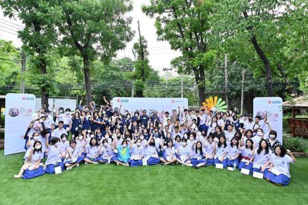 ยูโอบี ประเทศไทย เสริมพลังความฝันด้านศิลปะ  ปูเส้นทางสู่ความสำเร็จในอาชีพศิลปิน