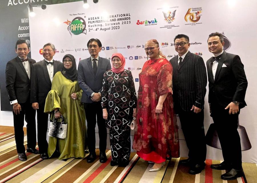 สมาคมประชาสัมพันธ์ไทย เป็นผู้แทนประเทศไทย เข้าร่วมงานเทศกาล และพิธีมอบรางวัลภาพยนตร์นานาชาติแห่งอาเซียน สมาคมประชาสัมพันธ์ไทย เป็นผู้แทนประเทศไทย เข้าร่วมงานเทศกาล และพิธีมอบรางวัลภาพยนตร์นานาชาติแห่งอาเซียน