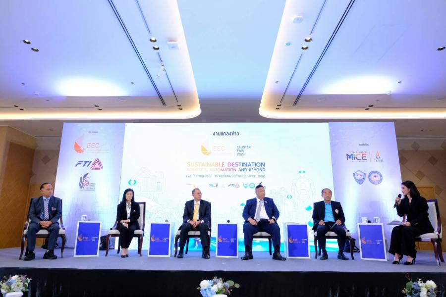 5 ภาคีจับมือจัดงาน EEC Cluster Fair 2023 เปิด 12 อุตสาหกรรมยุทธศาสตร์ดึงลงทุนทั่วโลก 5 ภาคีจับมือจัดงาน EEC Cluster Fair 2023 เปิด 12 อุตสาหกรรมยุทธศาสตร์ดึงลงทุนทั่วโลก