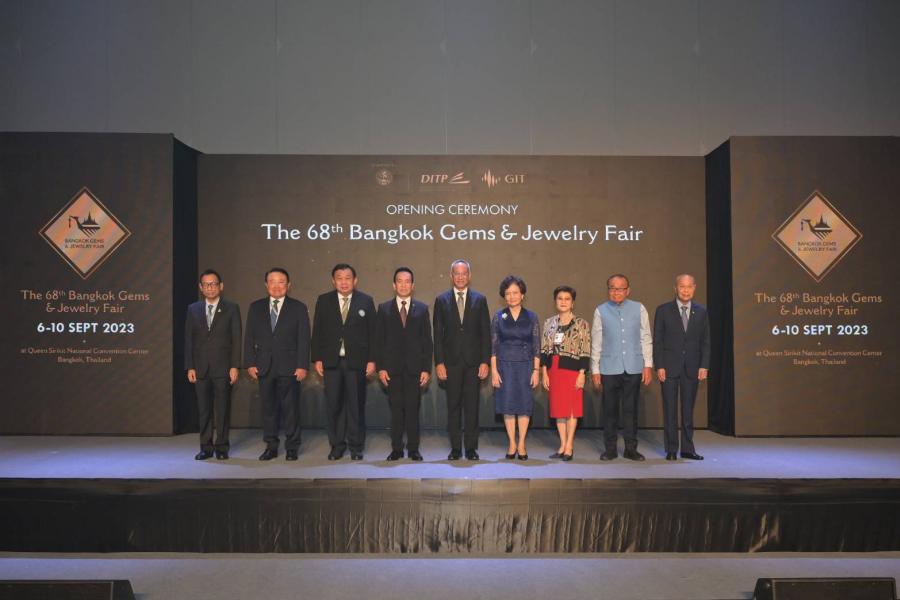 ‘พาณิชย์’ ผนึกกำลังพันธมิตรกว่า 15 องค์กร เปิดงานบางกอกเจมส์ ครั้งที่ 68  อย่างยิ่งใหญ่ ฉลองครบรอบ 40 ปี คาดเงินสะพัดกว่า 3000 ล้านบาท