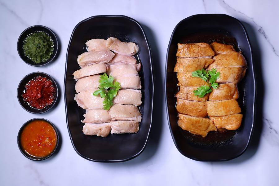 “ดิ อีททีเรีย” จัดเมนูเอาใจสายชิคเก้น เลิฟเวอร์ ส่งไก่ชุ่ม นุ่มแบบซูวี สไตล์สิงค์โปร์ เสิร์ฟลูกค้า