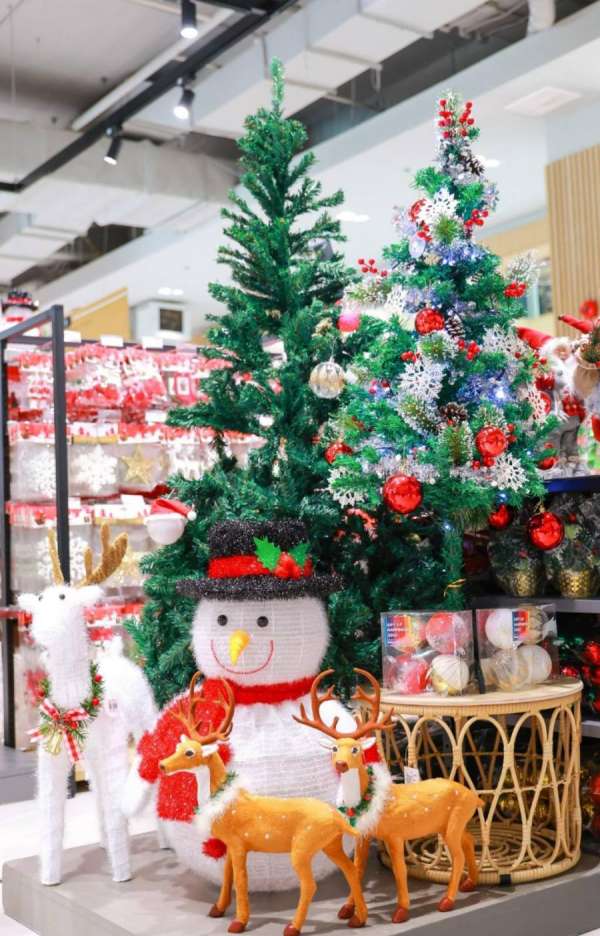 “INDEX GIFT GUIDE GIFT IDEAS” จุดประกายไอเดียแต่งบ้านต้อนรับเทศกาลแห่งความสุขไม่รู้จบ เติมเต็มความอบอุ่นและความสุขในทุกมุมของบ้านด้วยของขวัญ ของตกแต่ง และเฟอร์นิเจอร์รุ่นเอ็กซ์คลูซีฟกว่า 200 ไอเท็ม กับแคมเปญใหญ่ส่งท้ายปี “GIFT OF HAPPINESS 2024” ที่อินเด็กซ์ ลิฟวิ่งมอลล์ ทุกสาขา