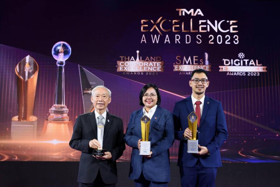ทีทีบี พร้อมลูกค้าธุรกิจ ร่วมคว้า 2 รางวัล จากเวที SMEs Excellence Awards 2023  ตอกย้ำความเป็นพันธมิตรช่วยผลักดัน SME เติบโตอย่างยั่งยืน