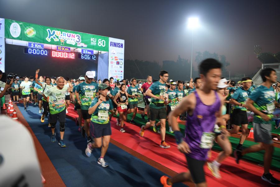 นักวิ่งกว่า 2000 คน ร่วมกิจกรรมKURUN # 3 วิ่งลั่นทุ่ง@บางเขน เพื่อร่วมสร้างโรงพยาบาลมหาวิทยาลัยเกษตรศาสตร์ นักวิ่งกว่า 2000 คน ร่วมกิจกรรมKURUN # 3 วิ่งลั่นทุ่ง@บางเขน เพื่อร่วมสร้างโรงพยาบาลมหาวิทยาลัยเกษตรศาสตร์