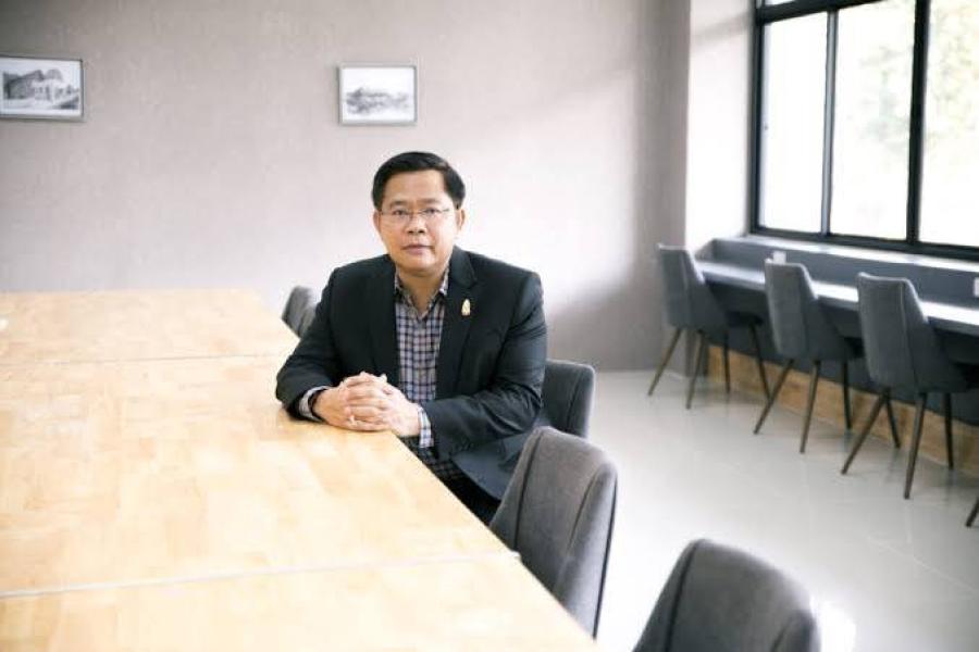 ครั้งแรกในไทย มทร.ล้านนา ผุดนวัตกรรม “เซนเซอร์” ระบบเตือนภัยไฟป่าแบบเรียลไทม์ แจ้งพิกัดไฟป่า ป้องกันไฟลุกลามทำลายผืนป่า ลดการสูญเสียเจ้าหน้าที่ ทั้งแก้ปัญหาฝุ่น PM 2.5 เร่งพัฒนาให้มีประสิทธิภาพมากขึ้น ใช้งานง่ายขึ้น และราคาถูก หวังติดตั้งช่วยดับไฟป่าทั่วประเทศ ครั้งแรกในไทย มทร.ล้านนา ผุดนวัตกรรม “เซนเซอร์” ระบบเตือนภัยไฟป่าแบบเรียลไทม์ แจ้งพิกัดไฟป่า ป้องกันไฟลุกลามทำลายผืนป่า ลดการสูญเสียเจ้าหน้าที่ ทั้งแก้ปัญหาฝุ่น PM 2.5 เร่งพัฒนาให้มีประสิทธิภาพมากขึ้น ใช้งานง่ายขึ้น และราคาถูก หวังติดตั้งช่วยดับไฟป่าทั่วประเทศ