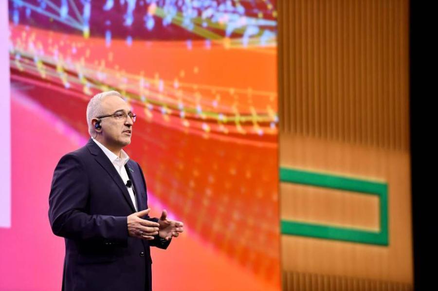 HPE เปิดตัวสถาปัตยกรรม AI-native ใหม่ และ โซลูชัน Hybrid Cloud รับมือการเปลี่ยนแปลงทางธุรกิจ  สถาปัตยกรรม AI-native แบบเปิด Full Stack ชั้นนำในอุตสาหกรรม เผยโซลูชัน AI รูปแบบใหม่ เพื่อช่วยองค์กรต่างๆ เพิ่มประสิทธิภาพในการพัฒนาและการปรับใช้งานโมเดล AI HPE ประกาศการขยายความร่วมมือกับ NVIDIA เพื่อนำเสนอโซลูชัน GenAI ระดับองค์กร