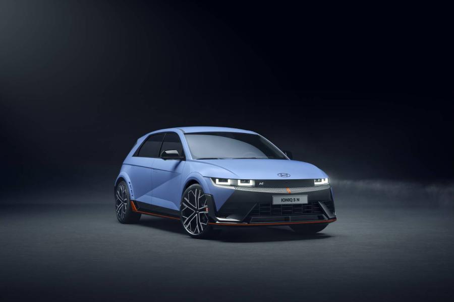 IONIQ 5 N ผ่านเข้ารอบ 3 อันดับสุดท้าย รางวัลรถยนต์ยอดเยี่ยม 2024 World Car Awards IONIQ 5 N รถยนต์ไฟฟ้าจากฮุนได ได้รับการเสนอชื่อเข้ารอบ 3 อันดับสุดท้าย บนเวทีรางวัลรถยนต์ยอดเยี่ยมระดับโลก ในสาขารถยนต์สมรรถนะสูงแห่งปี 2024 World Performance Car ฮุนได มอเตอร์ คว้ารางวัลสามสาขาติดต่อกันบนเวที รางวัลรถยนต์ยอดเยี่ยม World Car Awards ในปี 2022 กับ IONIQ 5 และ ในปี 2023 กับ IONIQ 6  