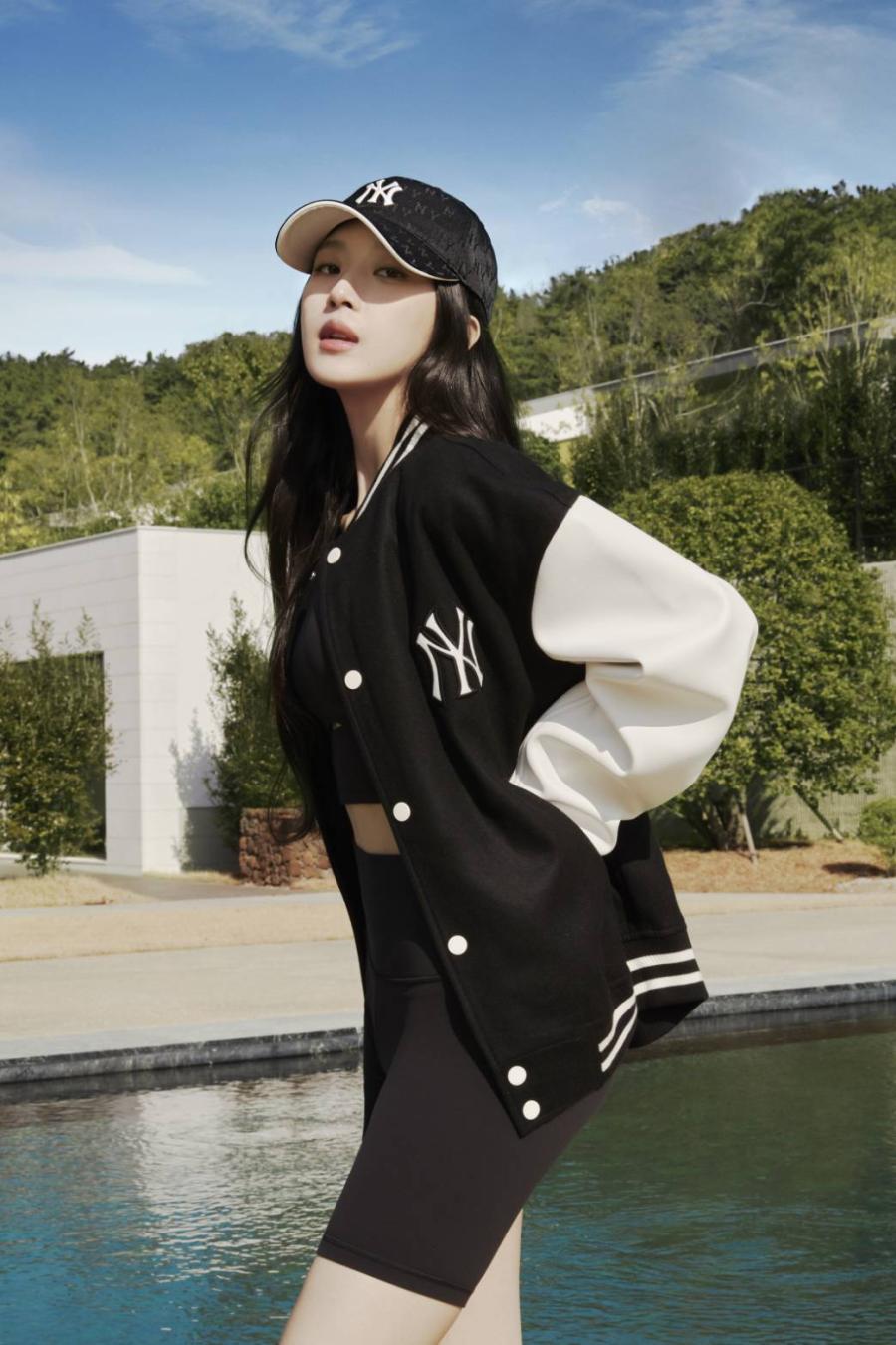 Glamorous Holiday with MLB MLB x มุน กายอง เปิดตัวคอลเลกชันใหม่ SS24 Monogram  - นักแสดงชาวเกาหลีใต้ มุน กายอง มาพร้อมกับ 