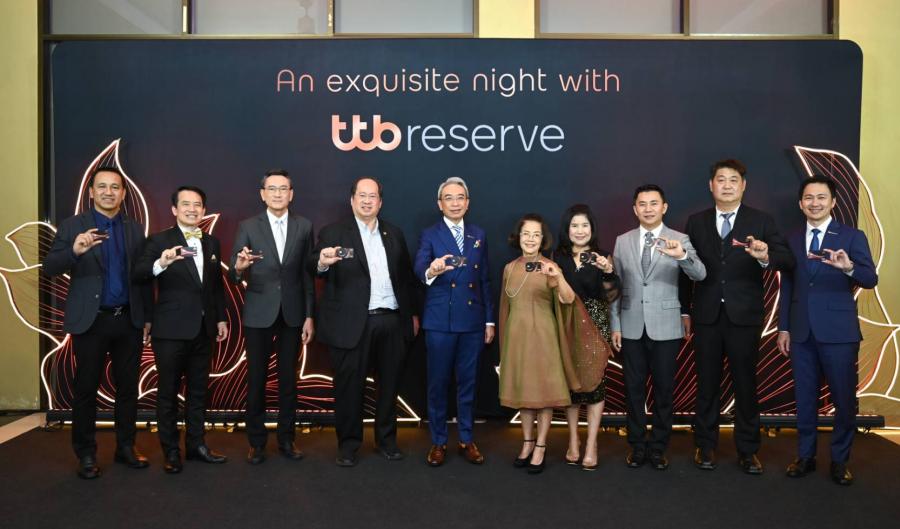             ทีเอ็มบีธนชาต สร้าง Exclusive Moments เพื่อขอบคุณลูกค้าคนสำคัญ  กับงาน “An exquisite night with ttb reserve” พร้อมมุ่งมั่นดูแลลูกค้าในทุกมิติ  ทั้งเรื่องธุรกิจและการต่อยอดความมั่งคั่งได้ไม่มีสิ้นสุด                                                   