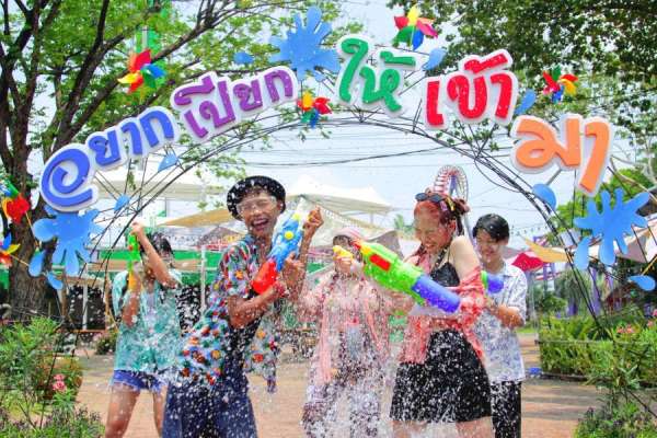 Maha Songkran World Water Festival 2024 เย็นทั่วหล้ามหาสงกรานต์ 12-16 เม.ย. 2567 4 หน่วยงานภาครัฐ จับมือจัดยิ่งใหญ่ ณ สยามอะเมซิ่งพาร์ค Maha Songkran World Water Festival 2024 เย็นทั่วหล้ามหาสงกรานต์ 12-16 เม.ย. 2567 4 หน่วยงานภาครัฐ จับมือจัดยิ่งใหญ่ ณ สยามอะเมซิ่งพาร์ค