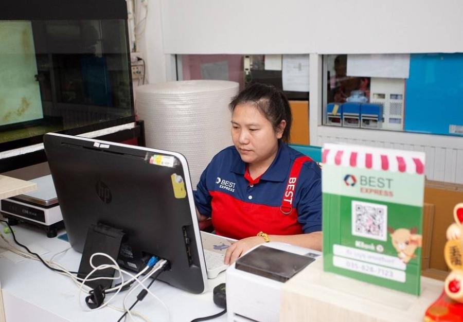 ’BEST Express’  บุก บางบัวทอง เปิดแฟรนไซส์ขนส่งสาขาใหม่  มุ่งศึกษาพื้นที่ เจาะกลุ่มลูกค้าที่แตกต่าง ตอบความต้องการตรงจุด
