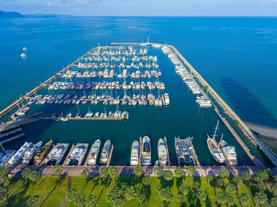 โอเชี่ยน พรอพเพอร์ตี้ จับมือ สยาม ซีเพลน เปิดบริการ Yacht-to-Plane Travel  ที่โอเชี่ยน มารีน่า จอมเทียน เจาะนักท่องเที่ยวกำลังซื้อสูง