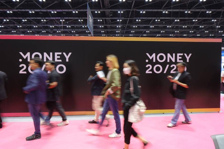 บทสรุปงานมหกรรมฟินเทคสุดยิ่งใหญ่ของเอเชีย Money20/20 Asia ครั้งแรกที่กรุงเทพฯ ทั้งสามวันของการอภิปรายยกระดับวงการฟินเทคที่น่าสนใจ การเสริมสร้างเครือข่ายระดับโลก และการประกาศความร่วมมือต่างๆ ที่หยุดวงการและพร้อมปฏิวัติอุตสาหกรรม บทสรุปงานมหกรรมฟินเทคสุดยิ่งใหญ่ของเอเชีย Money20/20 Asia ครั้งแรกที่กรุงเทพฯ ทั้งสามวันของการอภิปรายยกระดับวงการฟินเทคที่น่าสนใจ การเสริมสร้างเครือข่ายระดับโลก และการประกาศความร่วมมือต่างๆ ที่หยุดวงการและพร้อมปฏิวัติอุตสาหกรรม