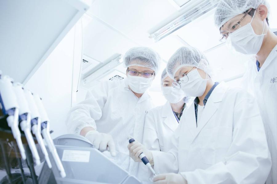 ’เครือสหพัฒน์’ จับมือยักษ์ใหญ่ไต้หวัน ’QuarkBio’ และ ’ZDT’ เตรียมบุกธุรกิจเทคโนโลยีชีวภาพและการดูแลสุขภาพ ’เครือสหพัฒน์’ จับมือยักษ์ใหญ่ไต้หวัน ’QuarkBio’ และ ’ZDT’ เตรียมบุกธุรกิจเทคโนโลยีชีวภาพและการดูแลสุขภาพ