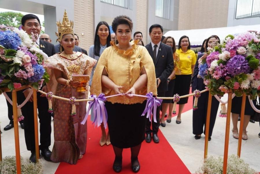“ศุภมาส” มอบนโยบายสนับสนุน วว. เป็นหน่วยงานวิจัยชั้นแนวหน้า พัฒนาผลิตภัณฑ์สุขภาพรองรับสังคมผู้สูงอายุและทางการแพทย์ เปิดตัวผลิตภัณฑ์ FODMAP อาหารแนวใหม่สำหรับโรคลำไส้แปรปรวน “ศุภมาส” มอบนโยบายสนับสนุน วว. เป็นหน่วยงานวิจัยชั้นแนวหน้า พัฒนาผลิตภัณฑ์สุขภาพรองรับสังคมผู้สูงอายุและทางการแพทย์ เปิดตัวผลิตภัณฑ์ FODMAP อาหารแนวใหม่สำหรับโรคลำไส้แปรปรวน