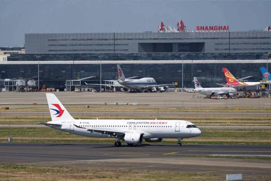 China Eastern Airlines ได้รับคำสั่งซื้อเครื่องบินลำแรกจาก 100 ลำ China Eastern Airlines ได้รับคำสั่งซื้อเครื่องบินลำแรกจาก 100 ลำ