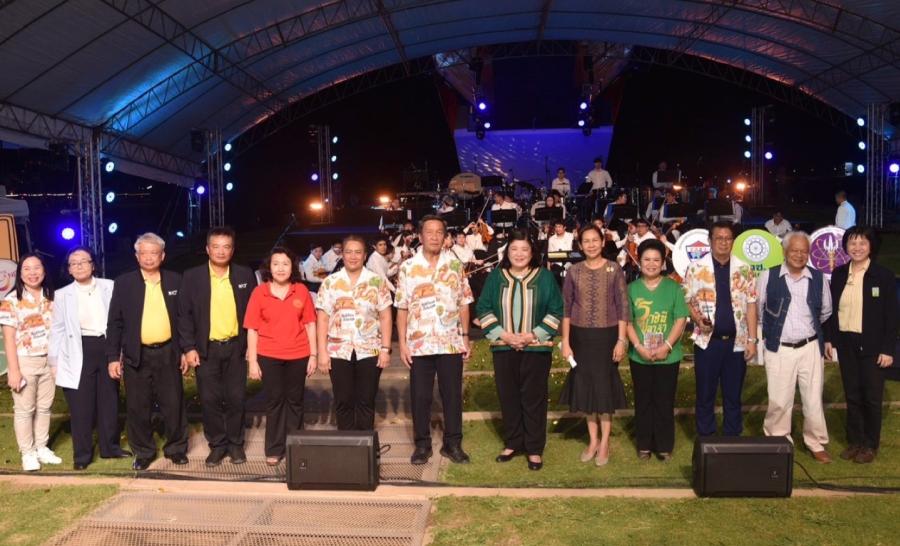 จังหวัดนครสวรรค์ ร่วมกับ ททท.นครสวรรค์ เปิดน่านฟ้าจัดงาน “NAKHONSAWAN DRONE LIGHT SHOW” ตระการตา สร้างสีสันเมืองนครสวรรค์ ดึงดูดนักท่องเที่ยวนับหมื่นคน จังหวัดนครสวรรค์ ร่วมกับ ททท.นครสวรรค์ เปิดน่านฟ้าจัดงาน “NAKHONSAWAN DRONE LIGHT SHOW” ตระการตา สร้างสีสันเมืองนครสวรรค์ ดึงดูดนักท่องเที่ยวนับหมื่นคน