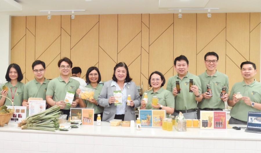 วช. สนับสนุนแนวทาง Zero waste หนุน ม.แม่ฟ้าหลวง ม.เกษตรศาสตร์ ม.เทคโนโลยีพระจอมเกล้าธนบุรี นำวิจัยและนวัตกรรม เพิ่มมูลค่ากระบวนการแปรรูป “สับปะรดภูแล” สินค้า GI เชียงราย วช. สนับสนุนแนวทาง Zero waste หนุน ม.แม่ฟ้าหลวง ม.เกษตรศาสตร์ ม.เทคโนโลยีพระจอมเกล้าธนบุรี นำวิจัยและนวัตกรรม เพิ่มมูลค่ากระบวนการแปรรูป “สับปะรดภูแล” สินค้า GI เชียงราย