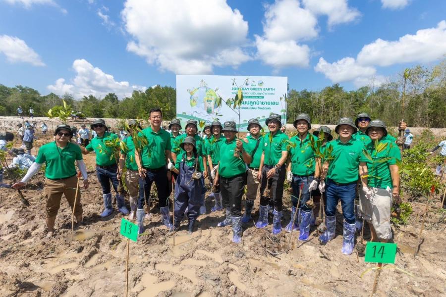 ’’จระเข้’’ ชูนโยบายยั่งยืน จัดกิจกรรม ’’Jorakay Green Earth : พาหัวใจ สีเขียวไปร่วมปลูกป่า’’ ผนึก ’’กรมทะเล’’ นำร่องปลูกป่าชายเลน 63.5 ไร่ ในจังหวัดตรัง ลุยสร้างคาร์บอนเครดิต-เปิดกลยุทธ์ 5SD สู่ความเป็นกลางทางคาร์บอน ’’จระเข้’’ ชูนโยบายยั่งยืน จัดกิจกรรม ’’Jorakay Green Earth : พาหัวใจ สีเขียวไปร่วมปลูกป่า’’ ผนึก ’’กรมทะเล’’ นำร่องปลูกป่าชายเลน 63.5 ไร่ ในจังหวัดตรัง ลุยสร้างคาร์บอนเครดิต-เปิดกลยุทธ์ 5SD สู่ความเป็นกลางทางคาร์บอน