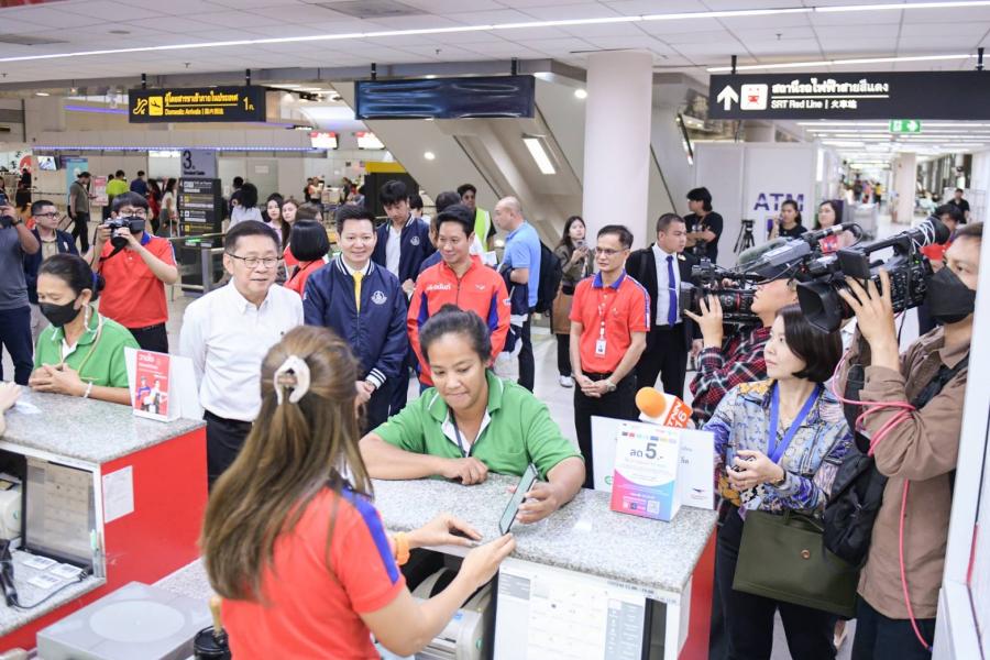 ไปรษณีย์ไทย ส่งมอบไปรษณียบัตรเชียร์ทีมแชมป์การแข่งขันฟุตบอลชิงแชมป์แห่งชาติยุโรป 2024 ให้ไทยรัฐ แฟนบอลสเปนเตรียมเฮ! ลุ้นรับโชคชุดใหญ่กว่า 10 ล้านบาท