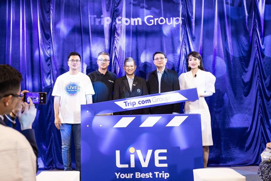 Trip.com Group เปิดตัว Asia Live Streaming Centre ณ กรุงเทพฯ สตูดิโอแห่งแรกในเอเชีย พร้อมเสนอดีลท่องเที่ยวแบบจัดเต็ม! เพื่อตอบรับกระแสความนิยมการไลฟ์สดในไทย พร้อมจับมือพันธมิตรมาร่วมมอบดีลท่องเที่ยว ยกระดับการเป็นผู้ให้บริการการท่องเที่ยวแบบครบวงจรชั้นนำระดับโลก Trip.com Group เปิดตัว Asia Live Streaming Centre ณ กรุงเทพฯ สตูดิโอแห่งแรกในเอเชีย พร้อมเสนอดีลท่องเที่ยวแบบจัดเต็ม! เพื่อตอบรับกระแสความนิยมการไลฟ์สดในไทย พร้อมจับมือพันธมิตรมาร่วมมอบดีลท่องเที่ยว ยกระดับการเป็นผู้ให้บริการการท่องเที่ยวแบบครบวงจรชั้นนำระดับโลก