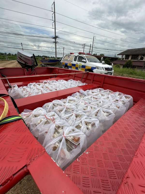 อรพรรณ ตั้งครัวกลาง แจกข้าวกล่อง 3000 ต่อวัน ร้องขอเรือเจ็ตสกีเพิ่มด่วน!