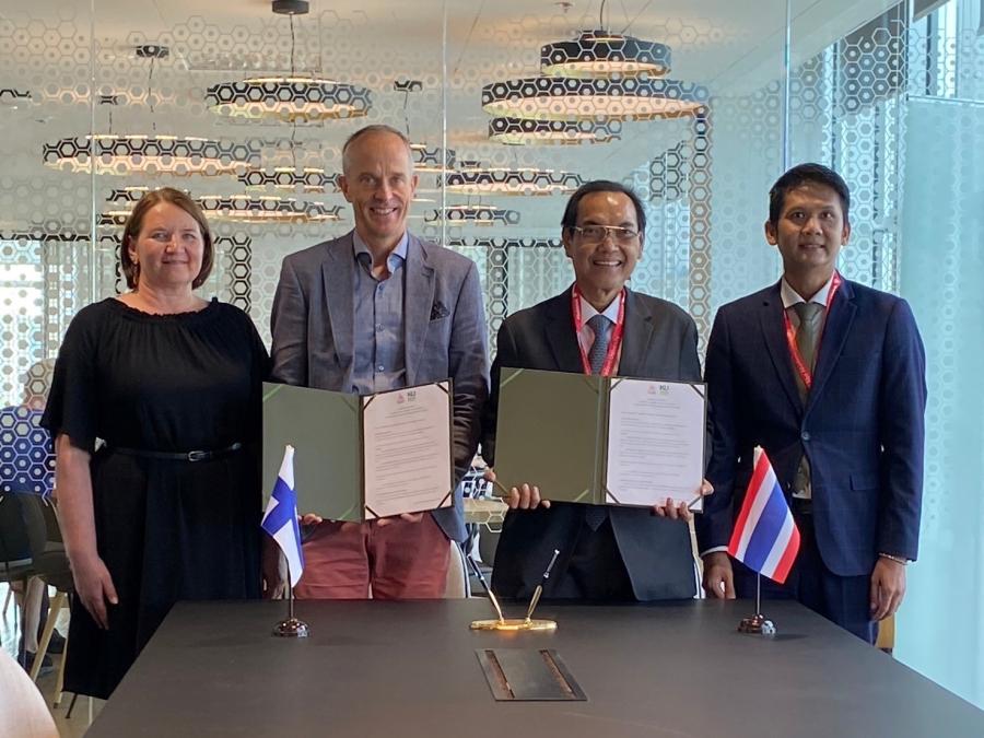 มหาวิทยาลัยเกษตรศาสตร์ กับ Åbo Akademi University สาธารณรัฐฟินแลนด์ ลงนามความร่วมมือผลิตบัณฑิตด้านเทคโนโลยีสุขภาพสัตว์ มหาวิทยาลัยเกษตรศาสตร์ กับ Åbo Akademi University สาธารณรัฐฟินแลนด์ ลงนามความร่วมมือผลิตบัณฑิตด้านเทคโนโลยีสุขภาพสัตว์