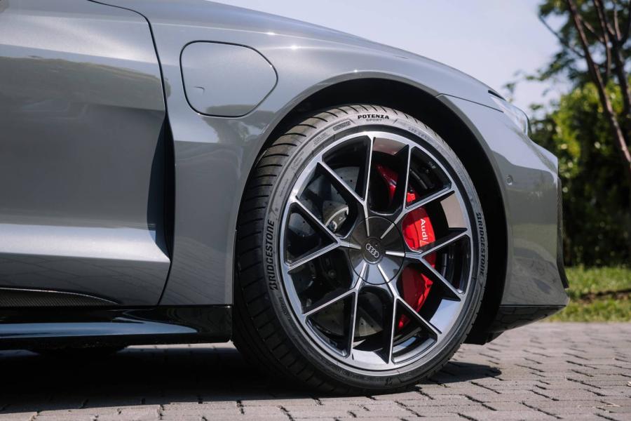 Bridgestone พัฒนายางสมรรถนะสูงพิเศษเฉพาะรุ่น Potenza Sport ยาง สำหรับรถยนต์ Audi e-tron GT Family ใหม่ Bridgestone พัฒนายางสมรรถนะสูงพิเศษเฉพาะรุ่น Potenza Sport ยาง สำหรับรถยนต์ Audi e-tron GT Family ใหม่
