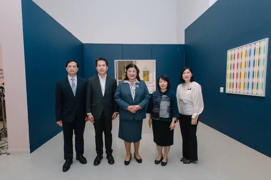 เมื่อสุนทรียะของผลงานศิลปะถูกถ่ายทอดออกมาให้สัมผัสได้ ผ่านนิทรรศการ “ภาพบันดาล (Art Decoded)” เมื่อสุนทรียะของผลงานศิลปะถูกถ่ายทอดออกมาให้สัมผัสได้ ผ่านนิทรรศการ “ภาพบันดาล (Art Decoded)”