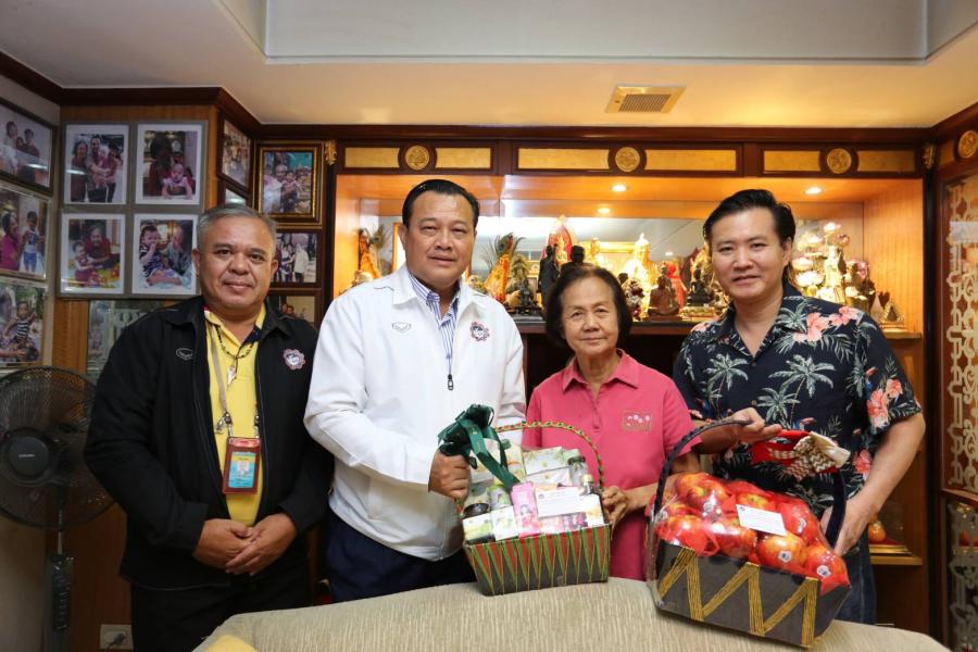 นายก สภท. อวยพรวันเกิด ดร.นฤมล - ดร.พีรวัฒน์ สุรเศรษฐ