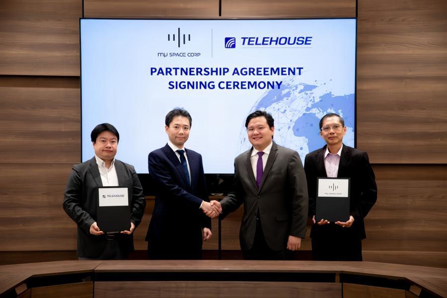 Telehouse ประเทศไทย จับมือ mu Space ผู้นำด้านเทคโนโลยีอวกาศของไทย ยกระดับโซลูชันดาวเทียมในไทยและการเชื่อมต่อที่หลากหลายสู่ระดับโลก ความร่วมมือที่มุ่งเน้นการยกระดับบริการเชื่อมต่อของดาต้าเซ็นเตอร์และดาวเทียมที่รวดเร็วและเชื่อถือได้มากขึ้น เพื่อตอบสนองความต้องการที่เพิ่มขึ้นของลูกค้า Telehouse ประเทศไทย จับมือ mu Space ผู้นำด้านเทคโนโลยีอวกาศของไทย ยกระดับโซลูชันดาวเทียมในไทยและการเชื่อมต่อที่หลากหลายสู่ระดับโลก ความร่วมมือที่มุ่งเน้นการยกระดับบริการเชื่อมต่อของดาต้าเซ็นเตอร์และดาวเทียมที่รวดเร็วและเชื่อถือได้มากขึ้น เพื่อตอบสนองความต้องการที่เพิ่มขึ้นของลูกค้า
