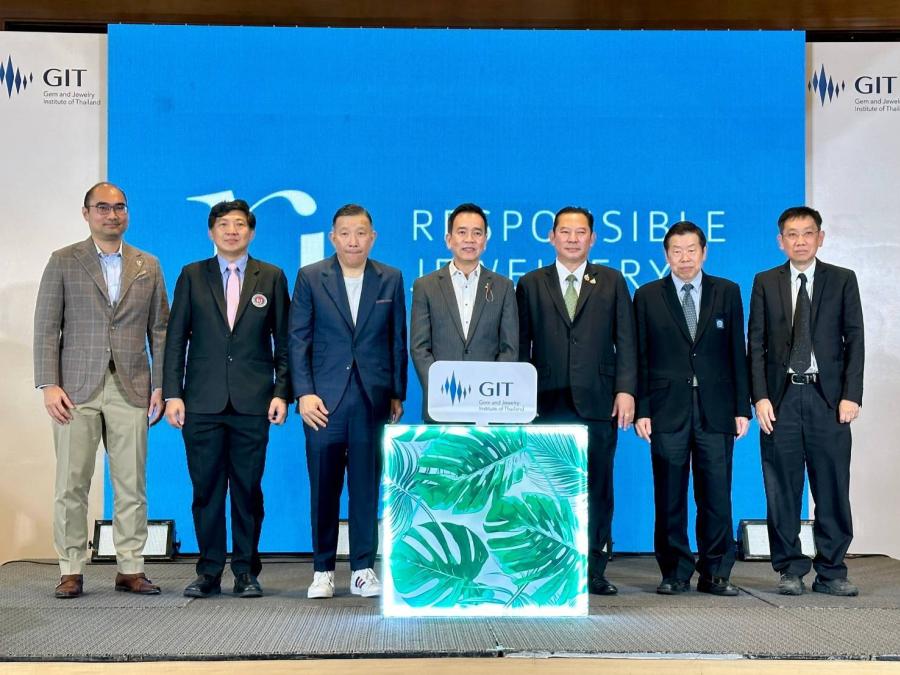 “GIT” เสริมแกร่ง SMEs ไทย จับมือ “RJC” ยกระดับอุตสาหกรรมอัญมณีฯ เติบโตยั่งยืนภายใต้มาตรฐานธรรมาภิบาล “GIT” เสริมแกร่ง SMEs ไทย จับมือ “RJC” ยกระดับอุตสาหกรรมอัญมณีฯ เติบโตยั่งยืนภายใต้มาตรฐานธรรมาภิบาล