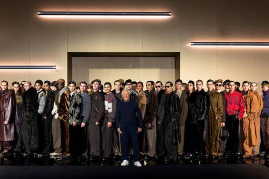 Emporio Armani เปิดตัวคอลเลกชัน Autumn/Winter ปี 2025/26 มาพร้อมเสน่ห์แห่งความเย้ายวนที่หนุ่มๆ ไม่ควรพลาด Emporio Armani เปิดตัวคอลเลกชัน Autumn/Winter ปี 2025/26 มาพร้อมเสน่ห์แห่งความเย้ายวนที่หนุ่มๆ ไม่ควรพลาด