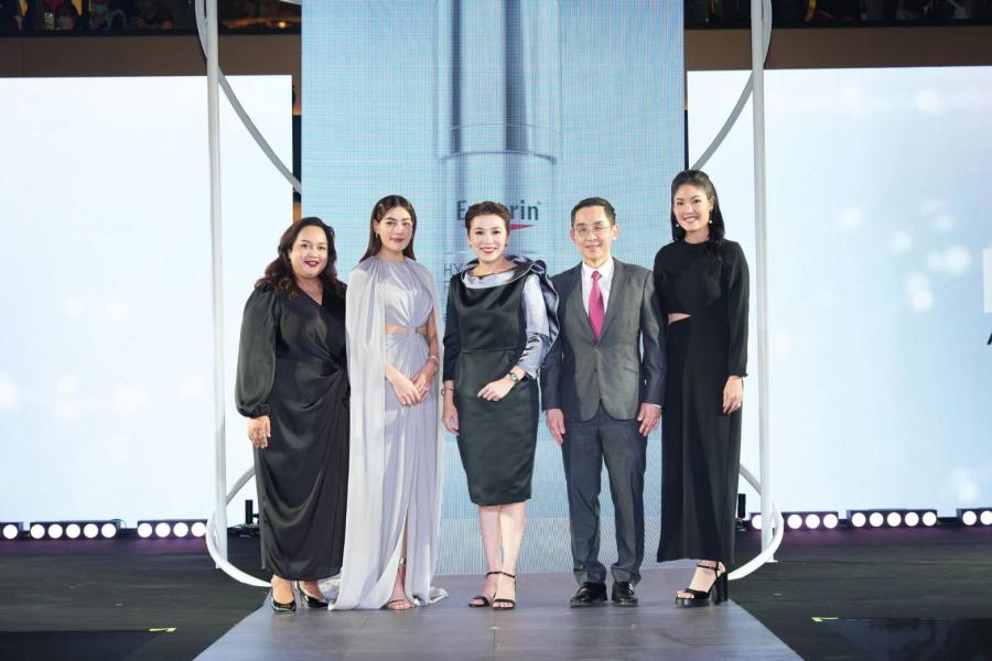 ยูเซอริน เปิดหน้าประวัติศาสตร์ใหม่แห่งวงการลดเลือนริ้วรอยด้วย “EUCERIN EPICELLINE® SERUM” ตัวช่วยเปิดสวิตซ์ความอ่อนเยาว์ให้ผิว จัดการ 10 สัญญาณแห่งวัย+ ลึกระดับเซลล์ผิว1 ดูอ่อนเยาว์ลงถึง 5 ปีใน 4 สัปดาห์* ยูเซอริน เปิดหน้าประวัติศาสตร์ใหม่แห่งวงการลดเลือนริ้วรอยด้วย “EUCERIN EPICELLINE® SERUM” ตัวช่วยเปิดสวิตซ์ความอ่อนเยาว์ให้ผิว จัดการ 10 สัญญาณแห่งวัย+ ลึกระดับเซลล์ผิว1 ดูอ่อนเยาว์ลงถึง 5 ปีใน 4 สัปดาห์*